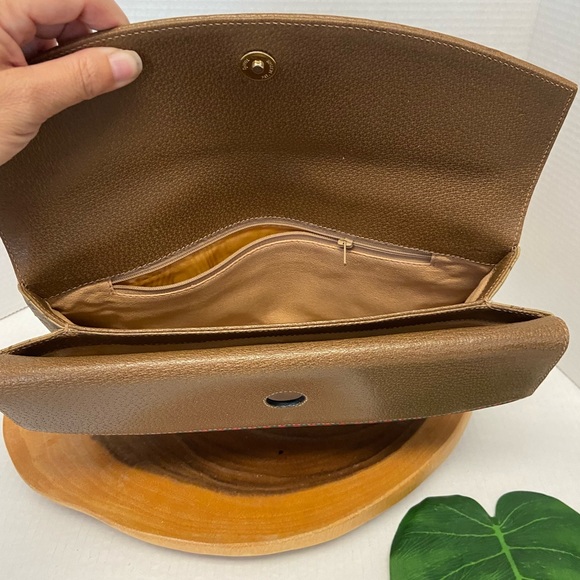 Vintage Gucci Large Fold Over Clutch - Picture 9 of 16
